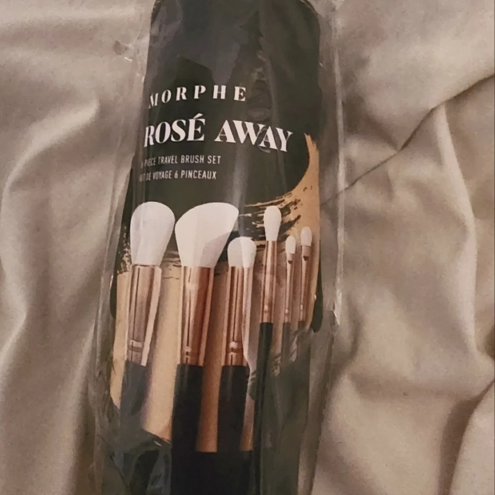 Morphe Rose Travel brush set NEW‎